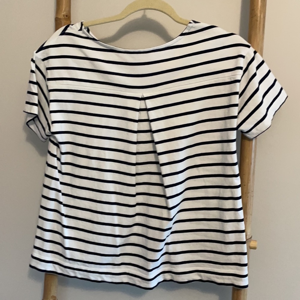Vineyard Vines striped cotton blouse/shirt (small)